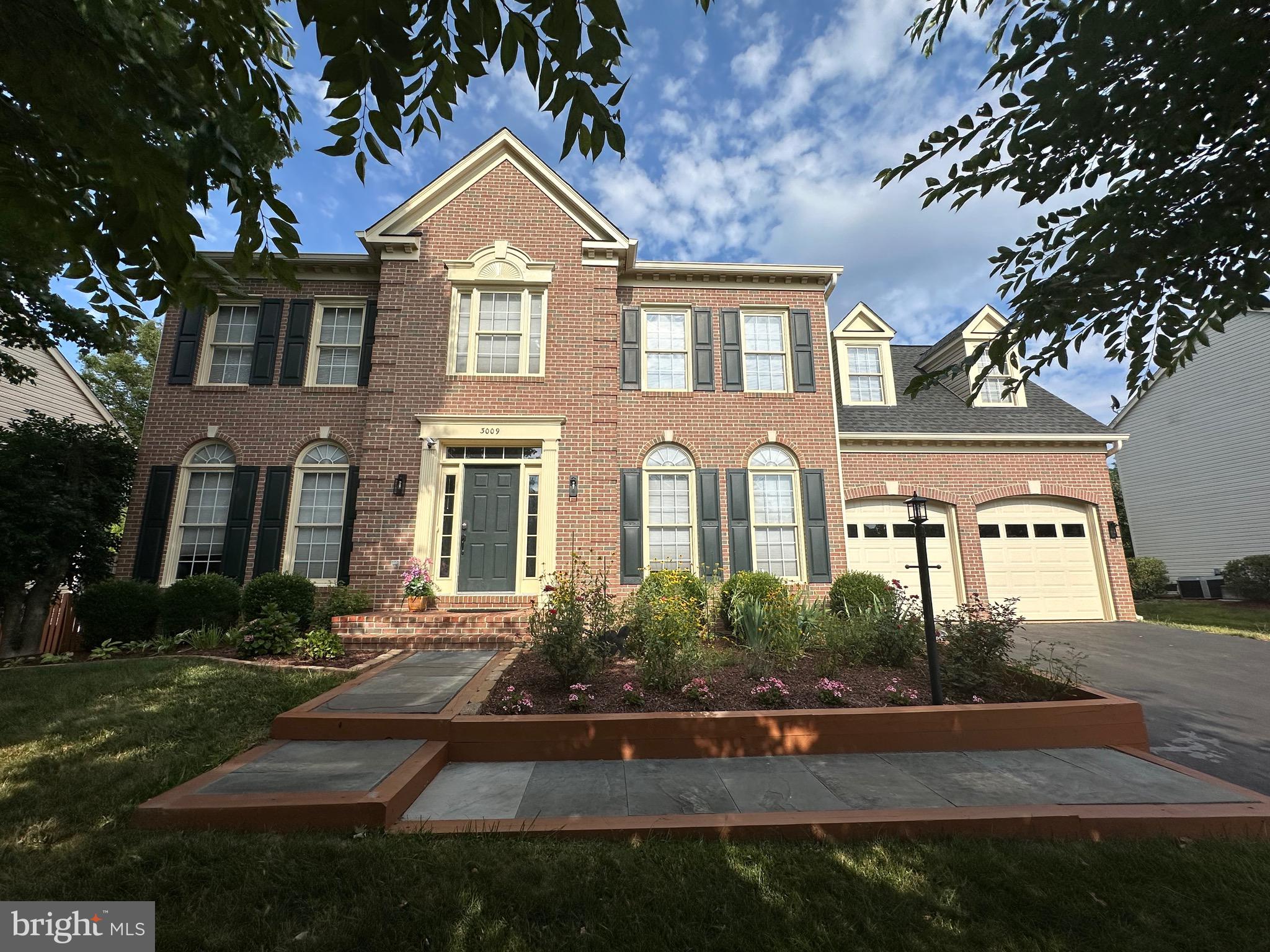 FRANKLIN CORNER - Residential