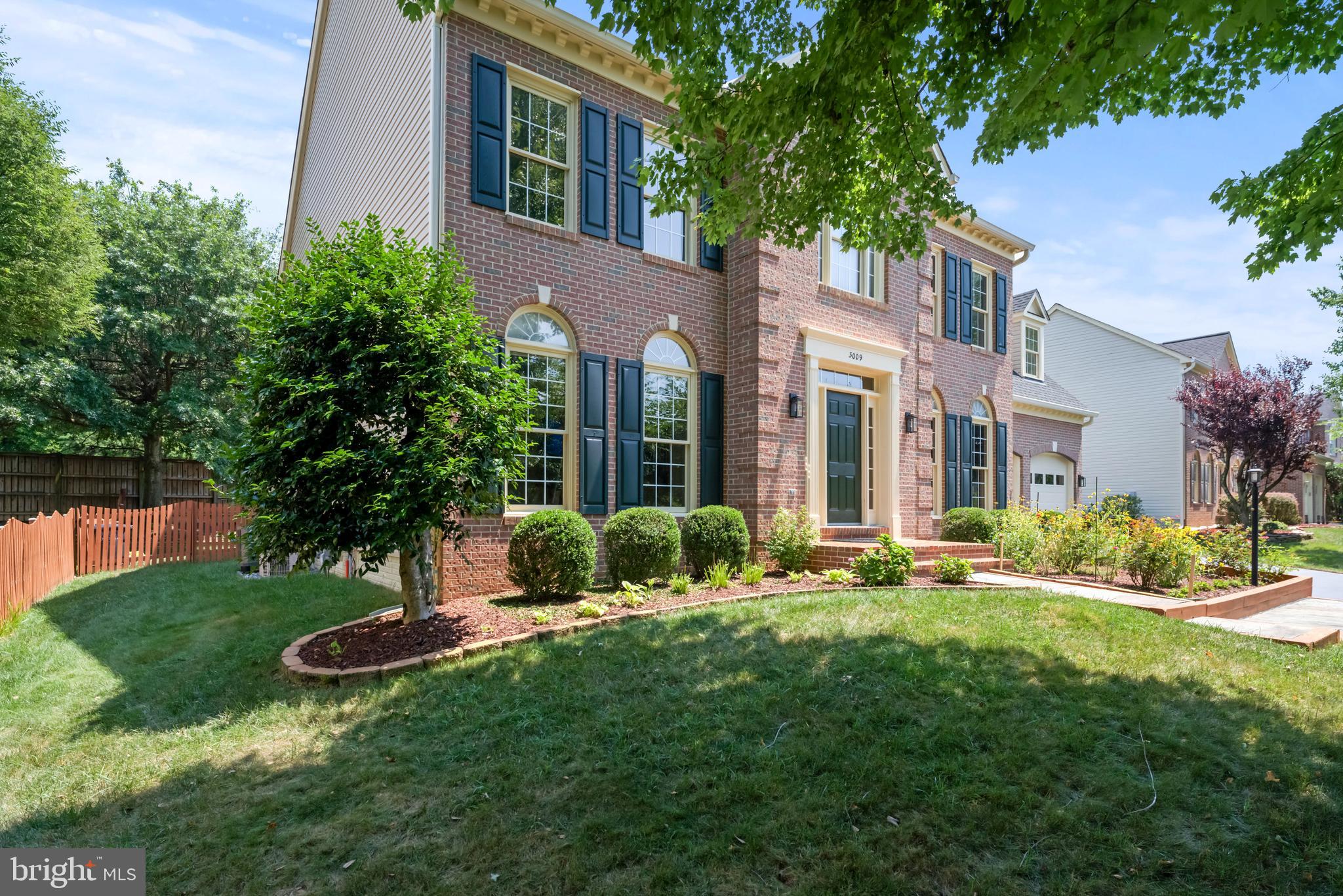 FRANKLIN CORNER - Residential