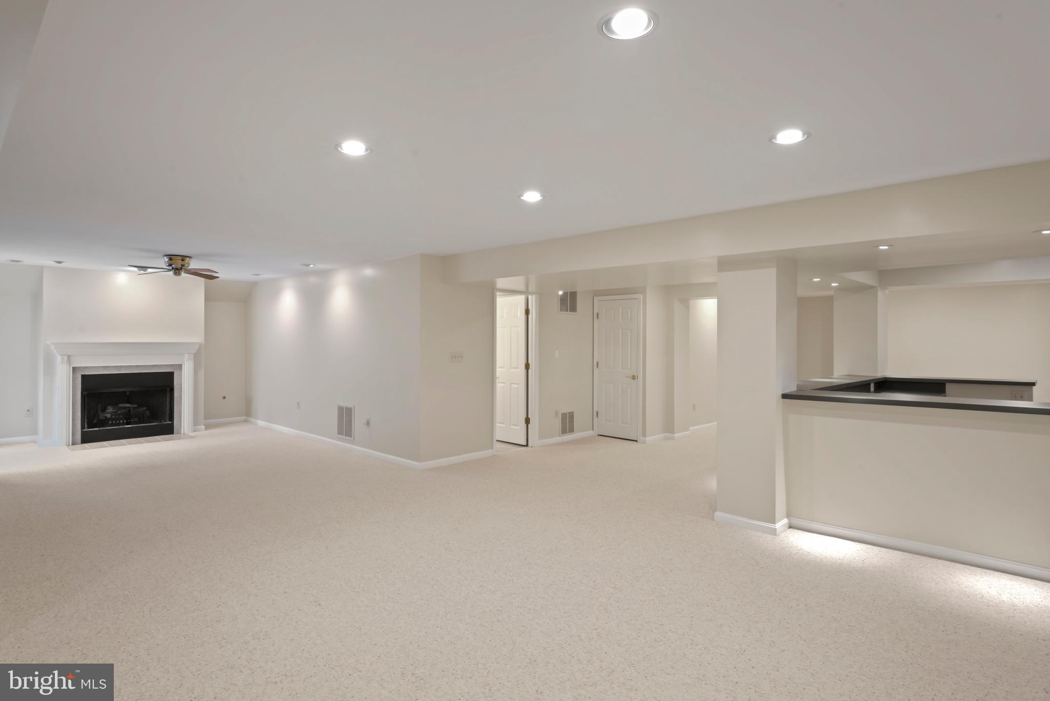 FRANKLIN CORNER - Residential