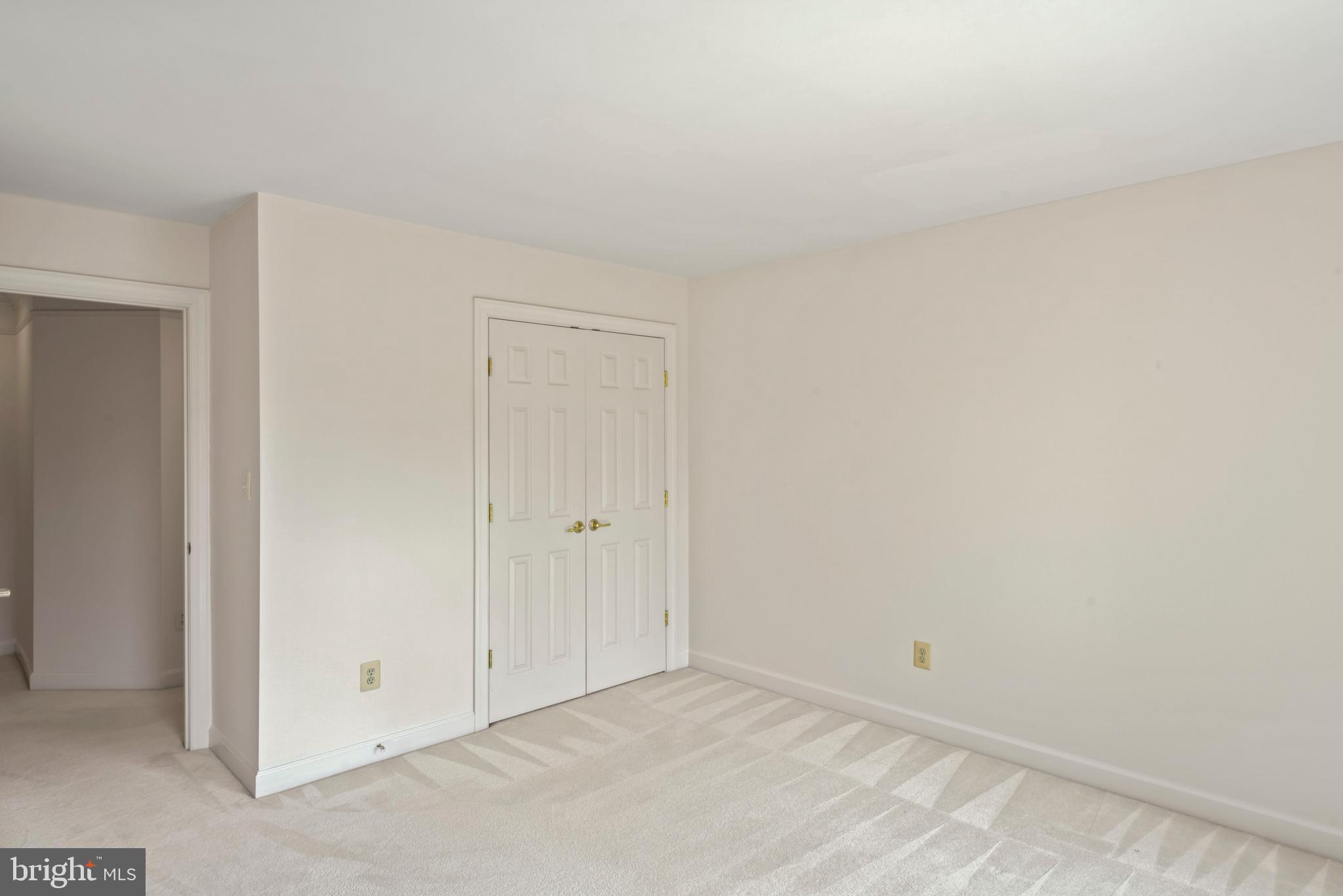 FRANKLIN CORNER - Residential