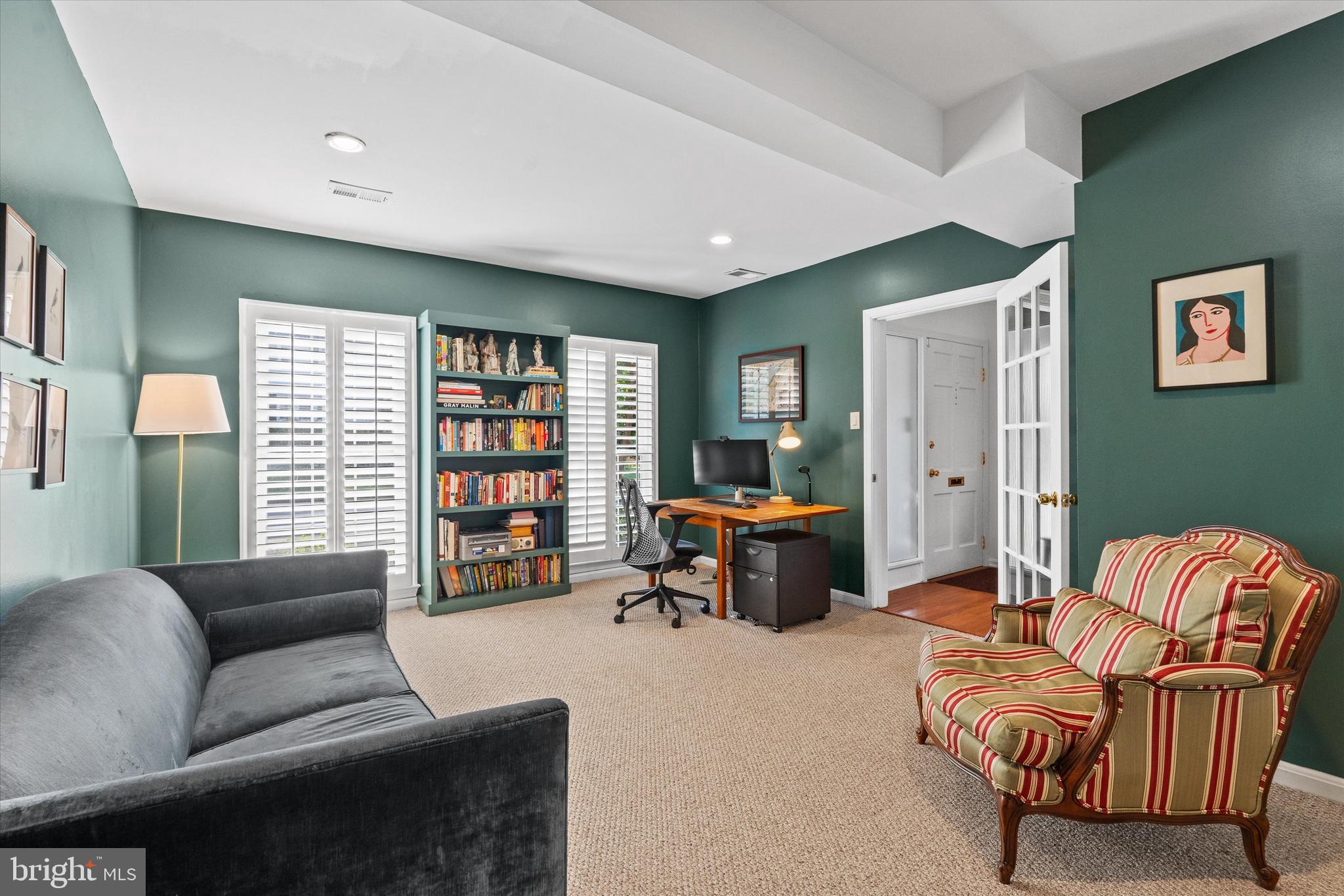 KINGS MANOR TOWNE HOUSES - Residential Lease