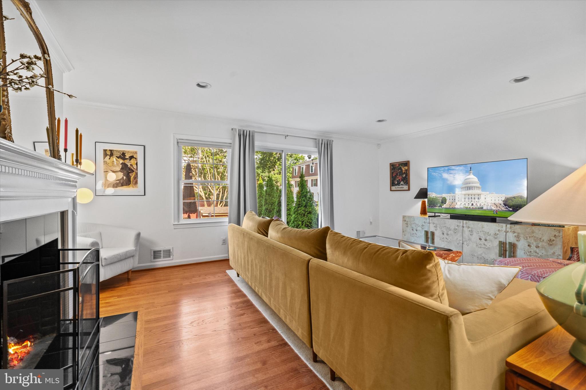 KINGS MANOR TOWNE HOUSES - Residential Lease