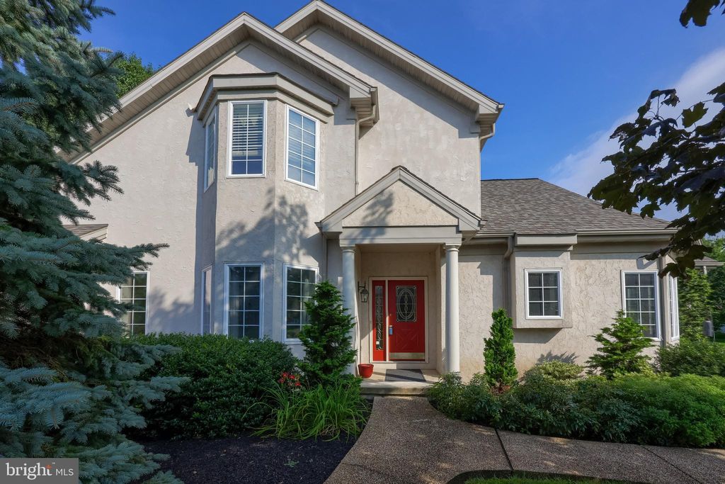 Photo of 1028 Laureldale Drive, LITITZ, PA 17543 (MLS # PALA2073412)