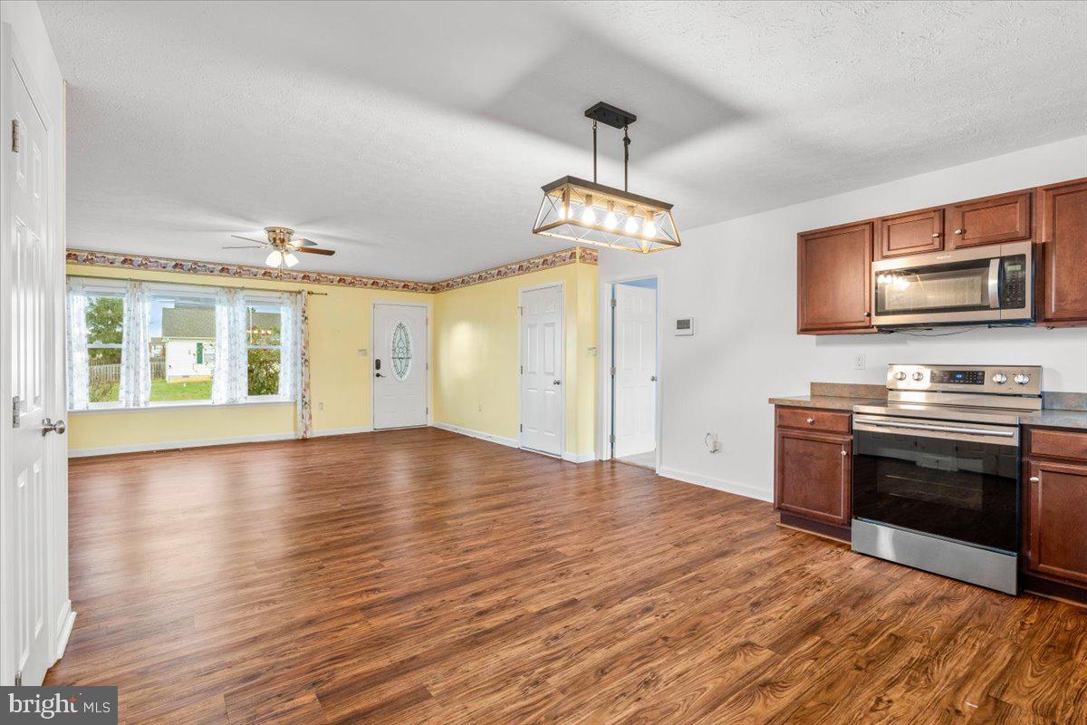 SPRING HILL - Residential Lease