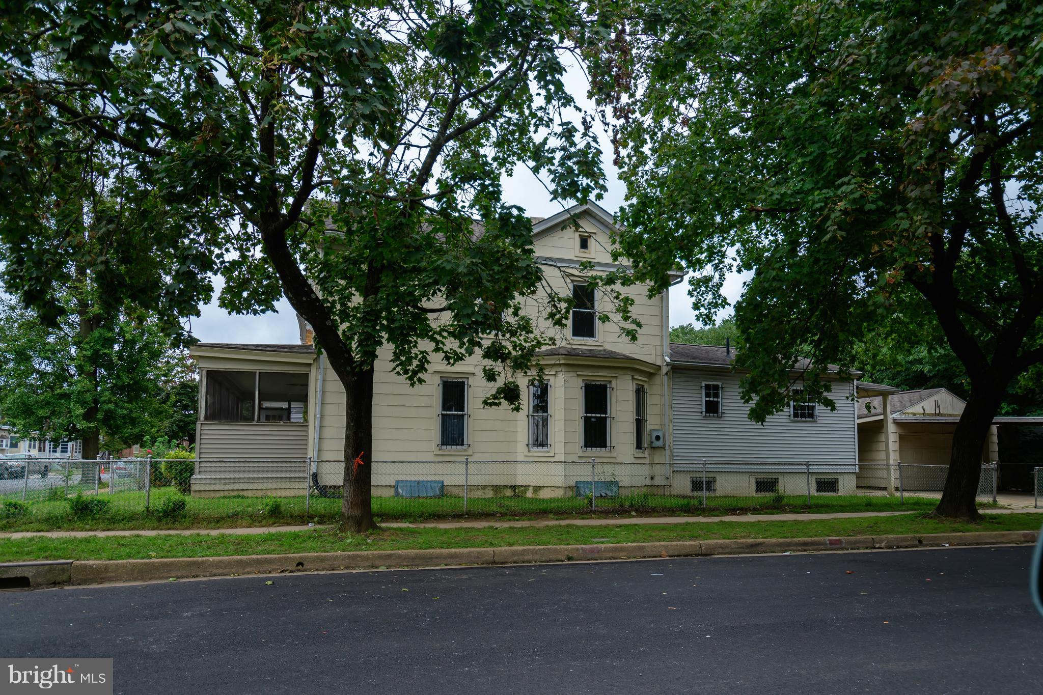 BROOKLYN - Residential