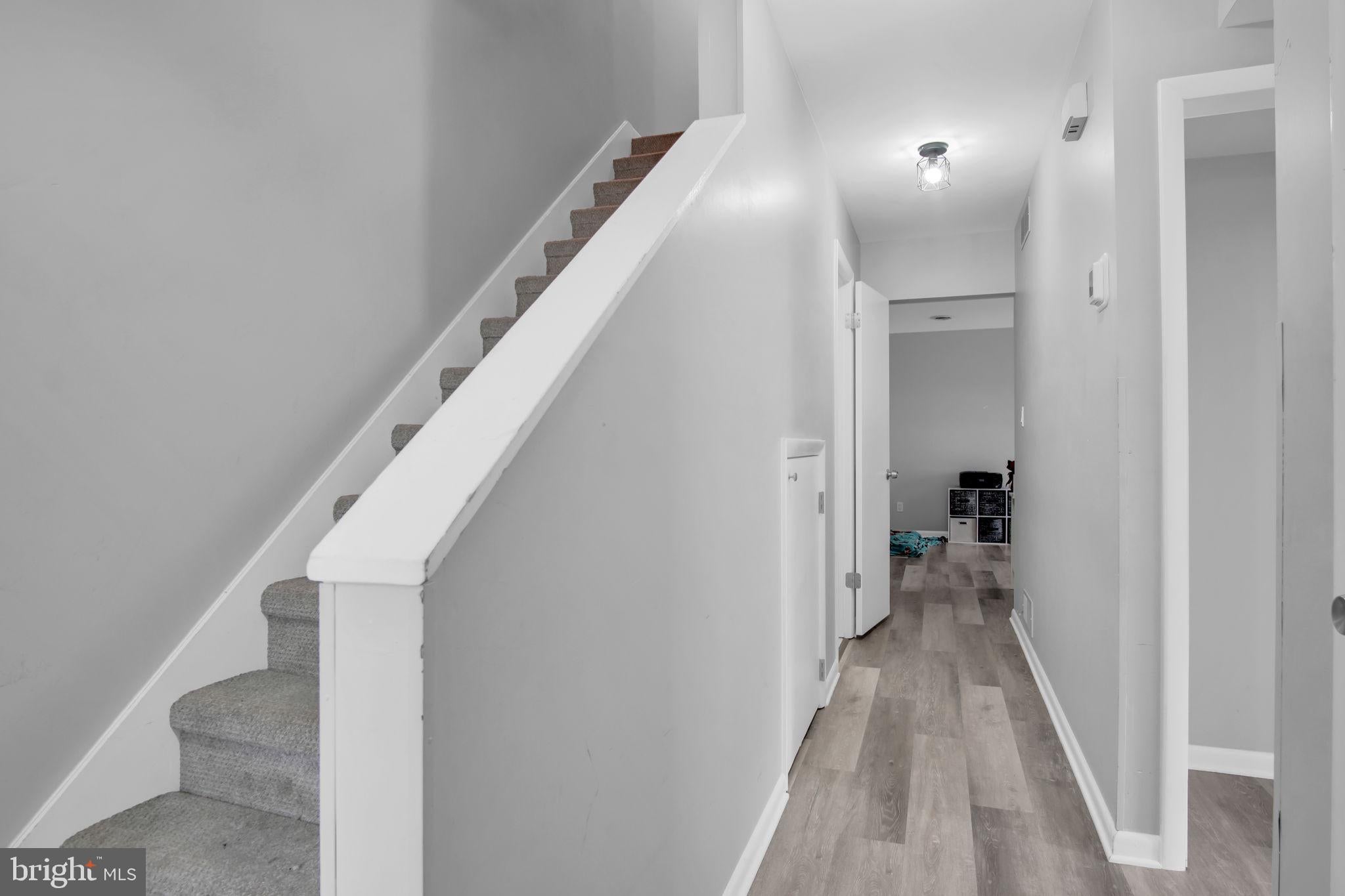 223 LEE COURT