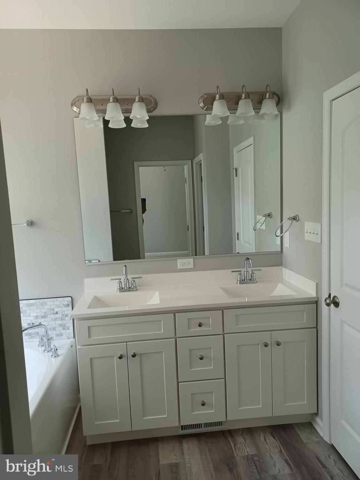 SHANNONDALE - Residential