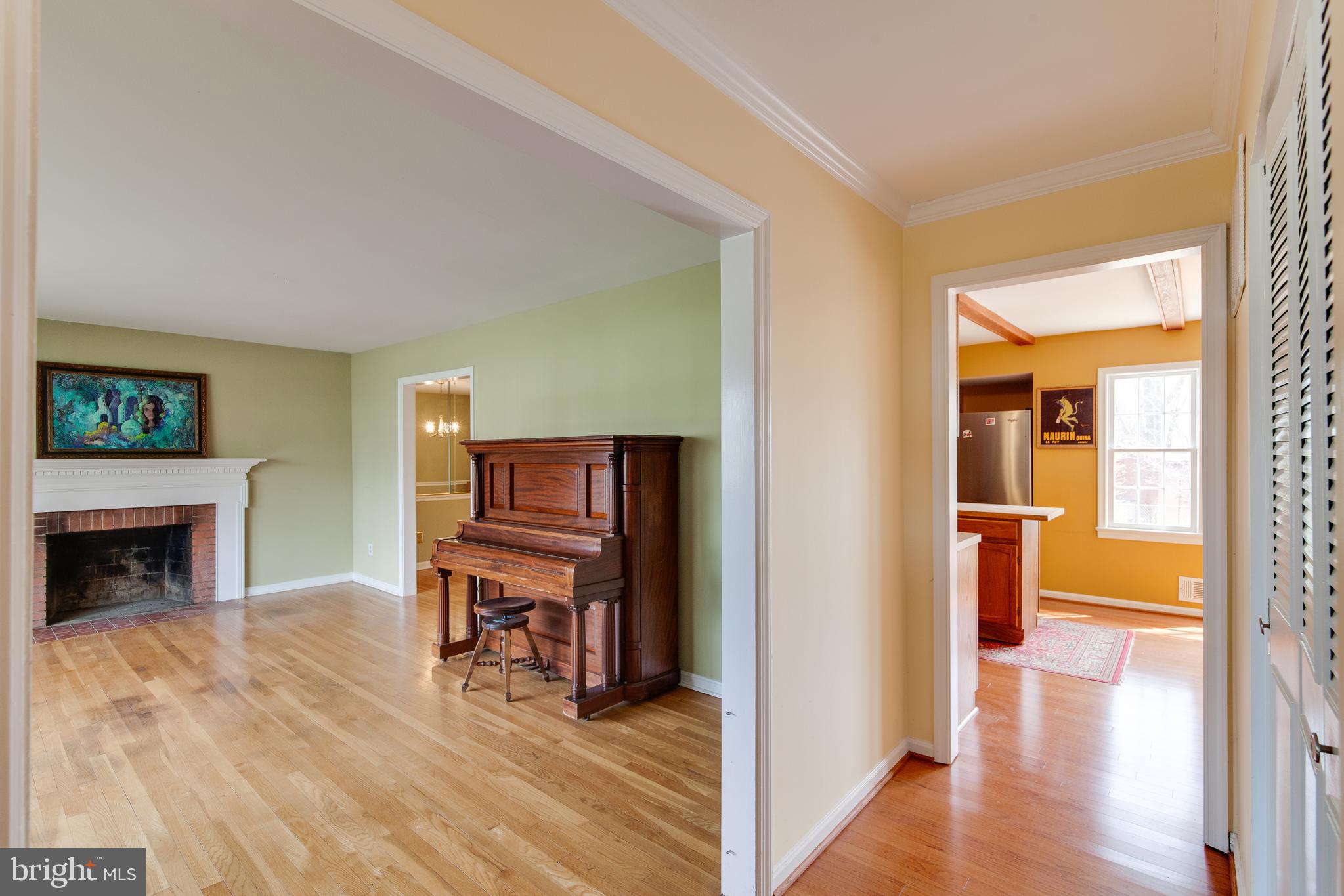 HAYFIELD FARM - Residential