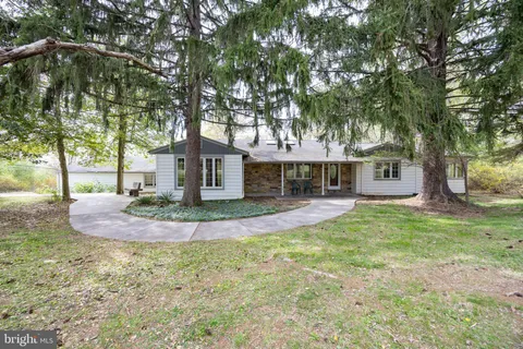 126 Pine Drive, Phoenixville, PA 19460 - MLS#: PACT2091452