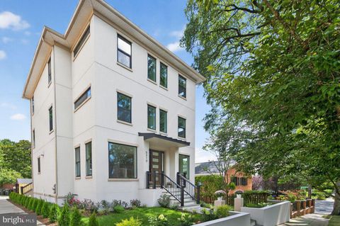 5310 CATHEDRAL AVENUE NW WASHINGTON DC 20016