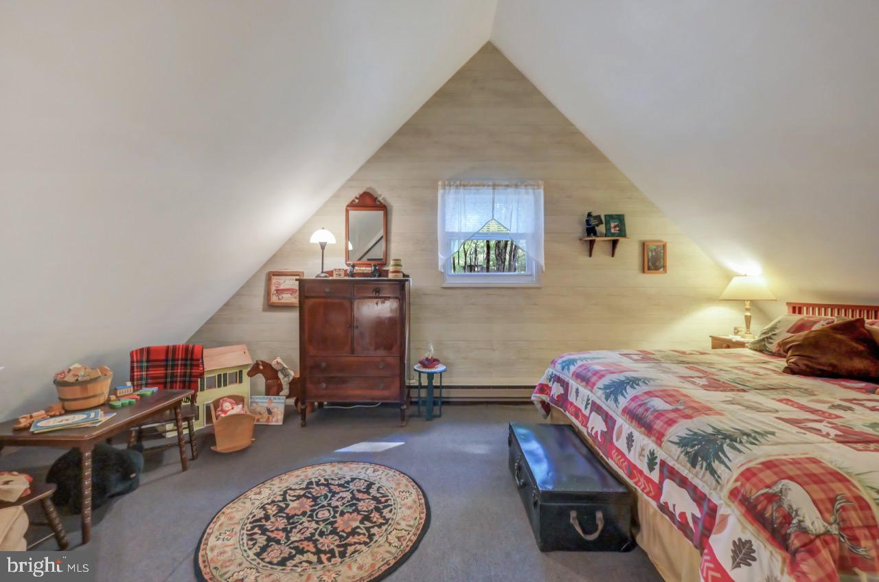 TOWAMENSING TRAILS - Residential