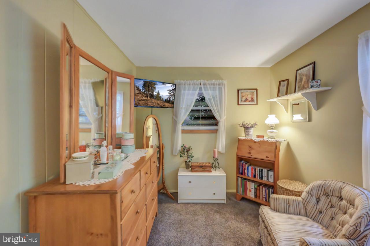 TOWAMENSING TRAILS - Residential