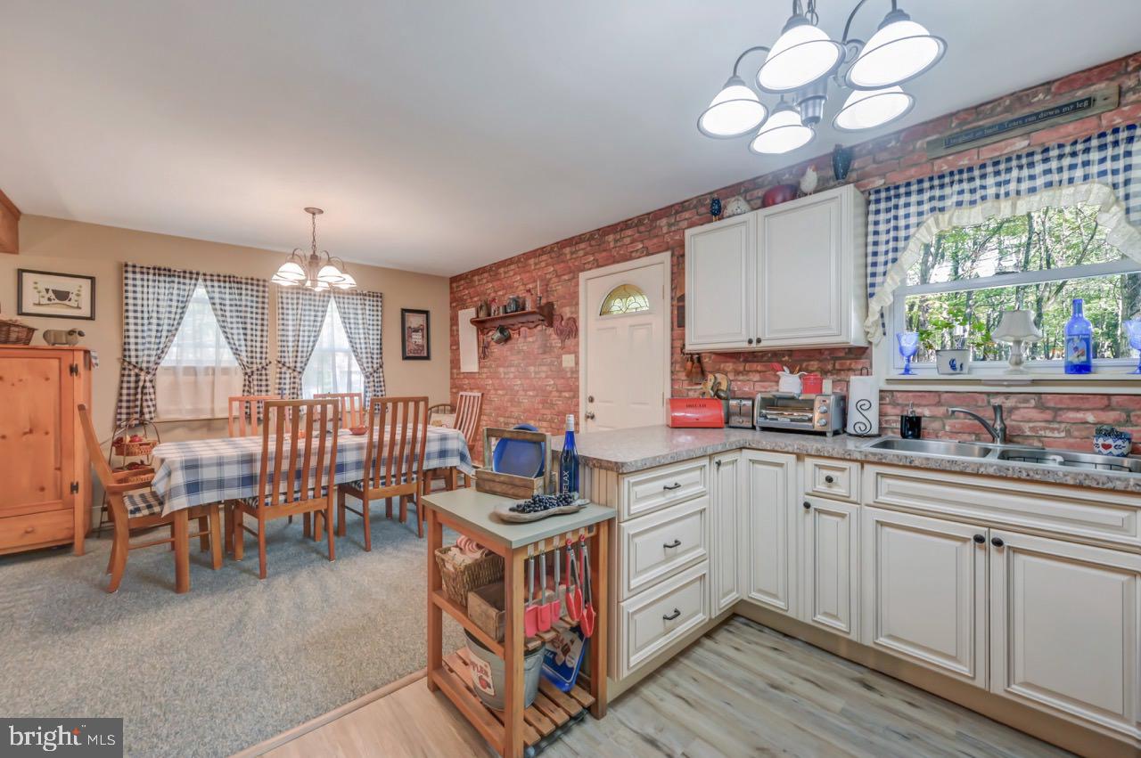 TOWAMENSING TRAILS - Residential