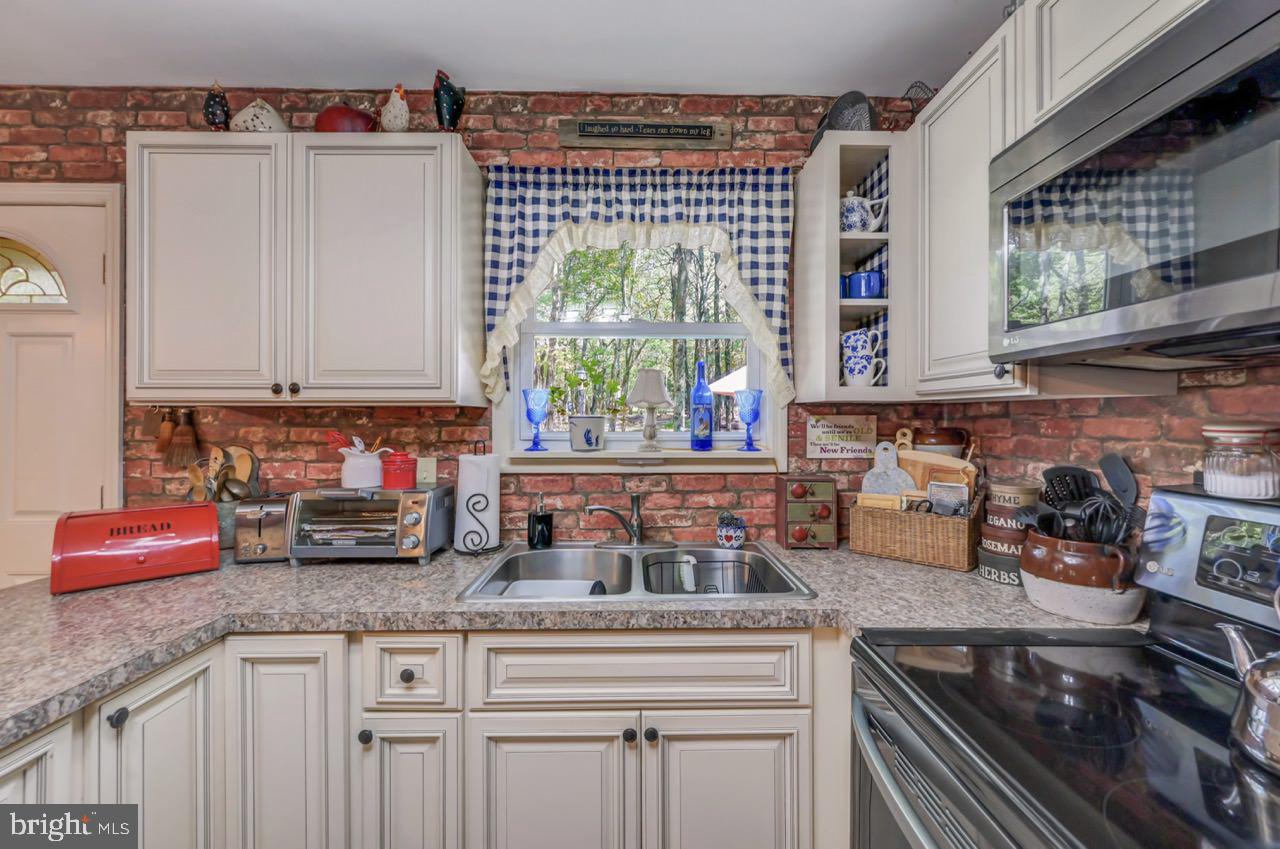 TOWAMENSING TRAILS - Residential