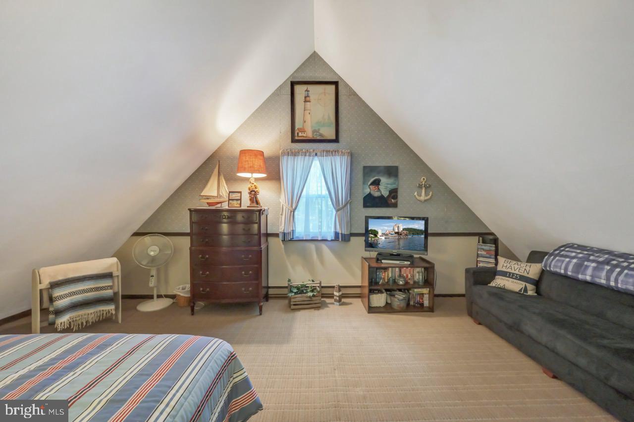 TOWAMENSING TRAILS - Residential