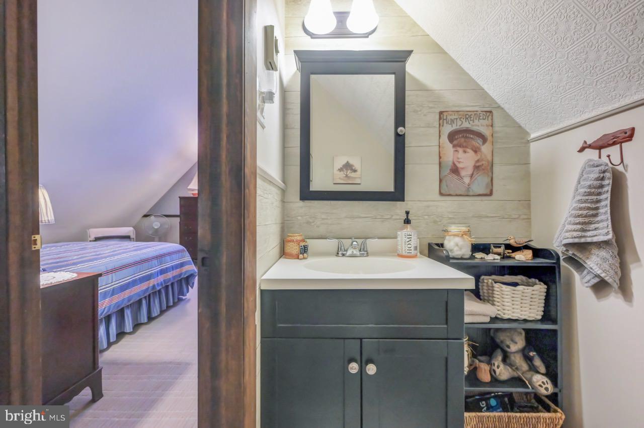 TOWAMENSING TRAILS - Residential