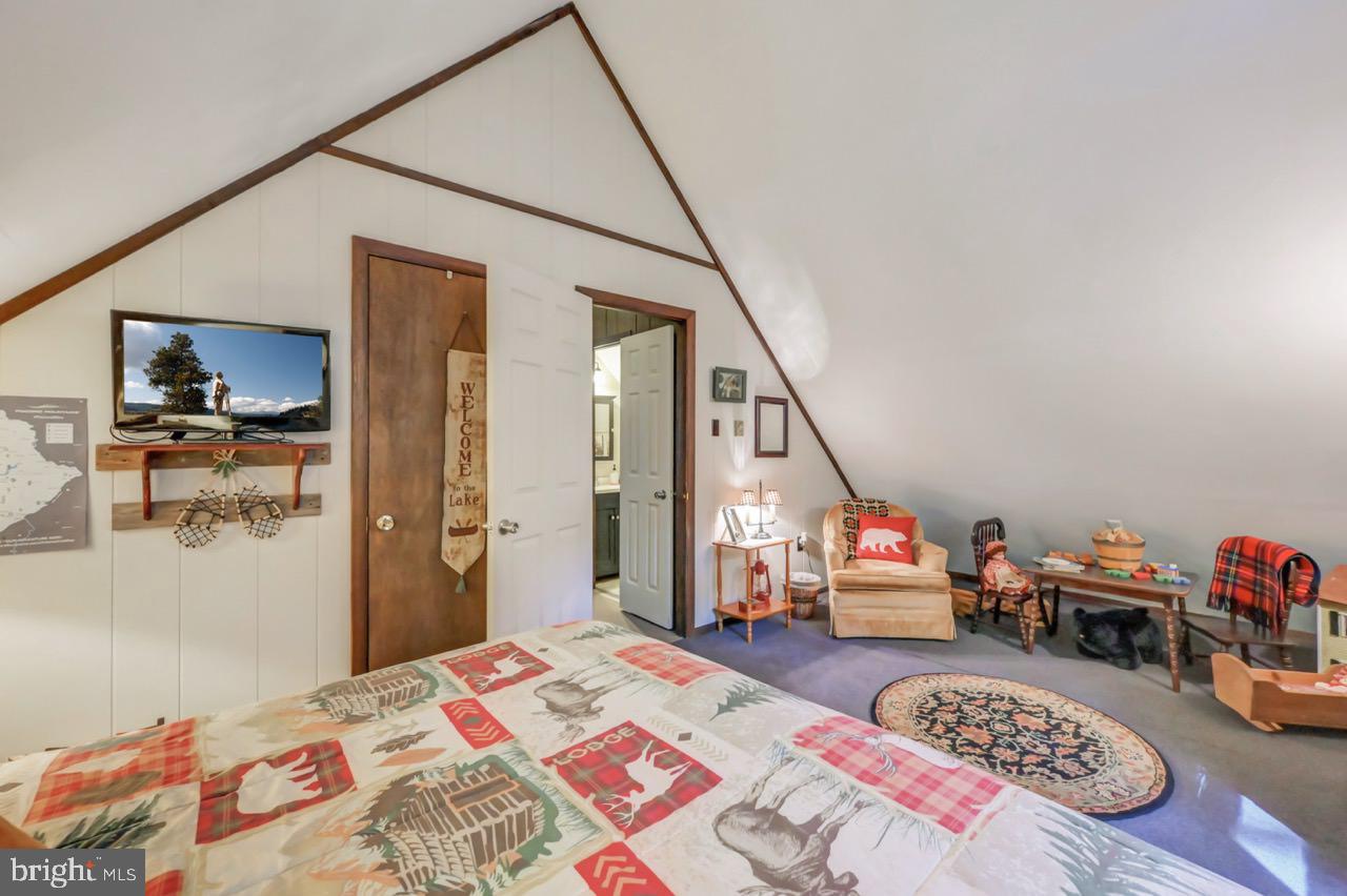 TOWAMENSING TRAILS - Residential