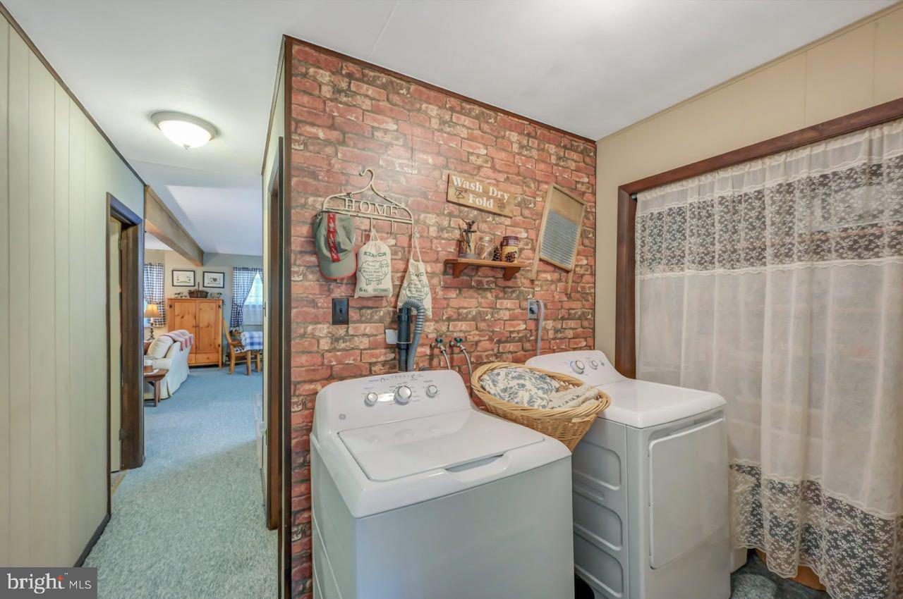 TOWAMENSING TRAILS - Residential