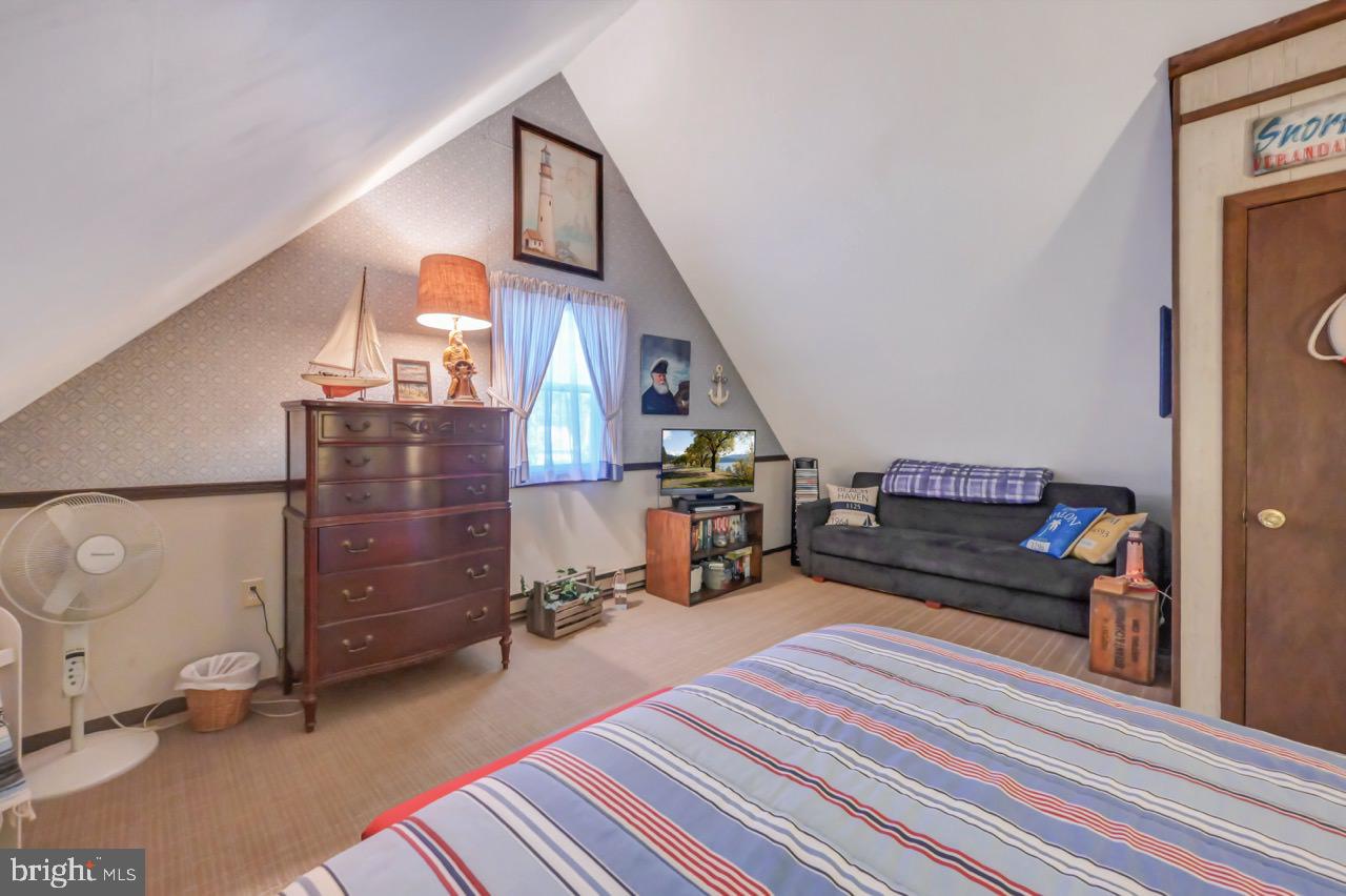 TOWAMENSING TRAILS - Residential