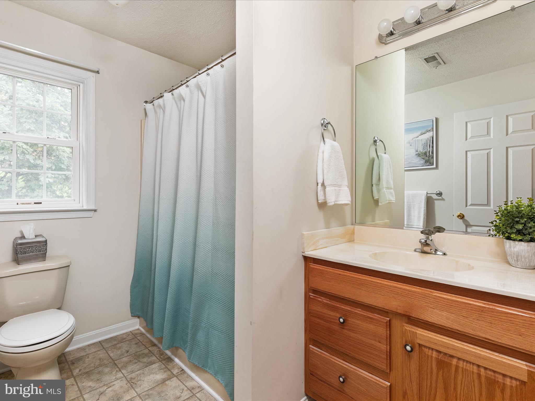 ACADEMY MANOR - Residential Lease