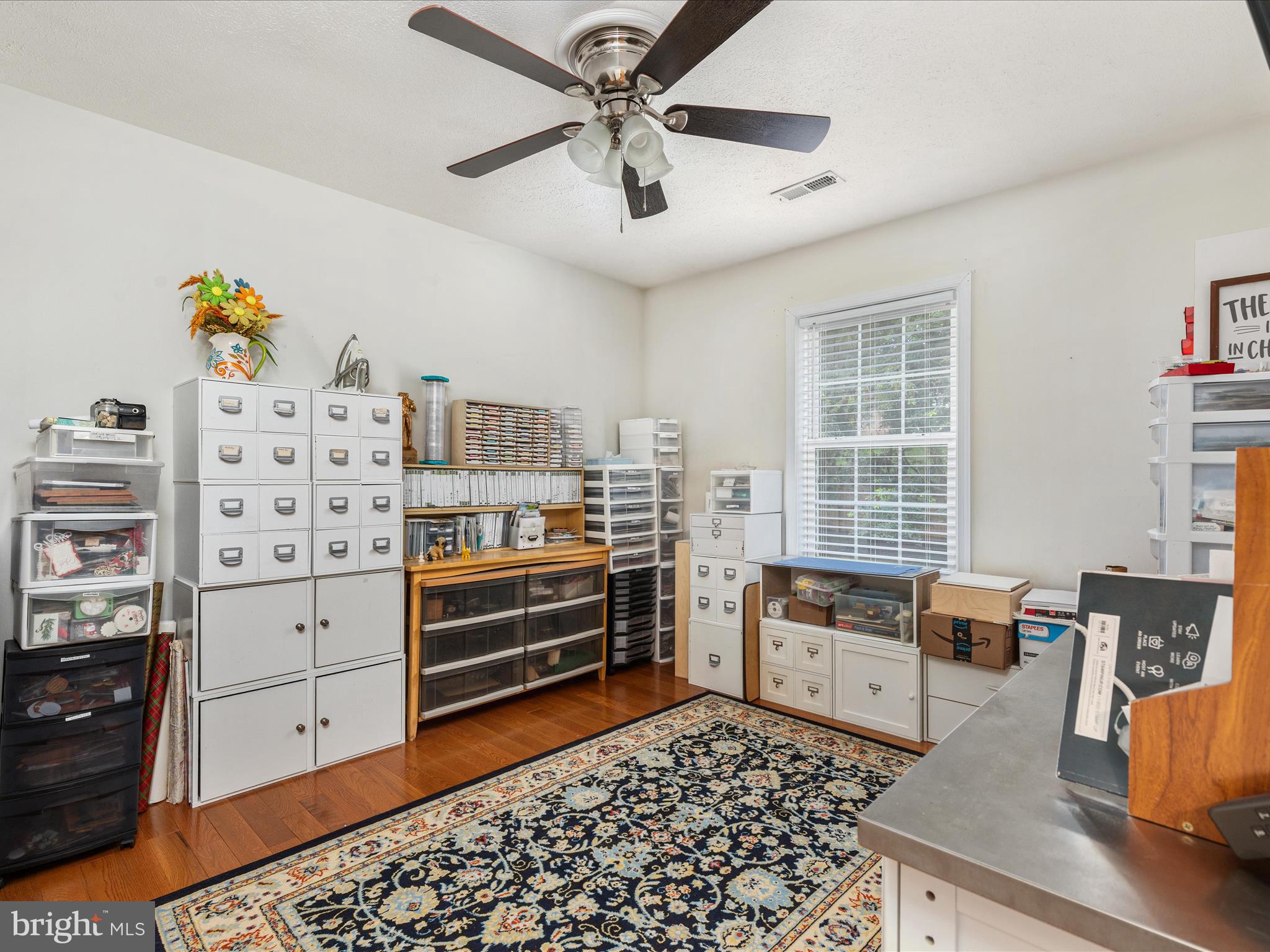 ACADEMY MANOR - Residential Lease