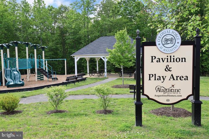 COLONIAL FORGE - Residential