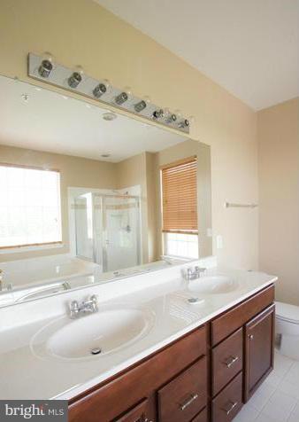 RIDGES AT BELMONT - Residential Lease