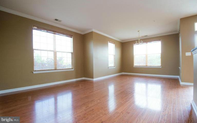 RIDGES AT BELMONT - Residential Lease