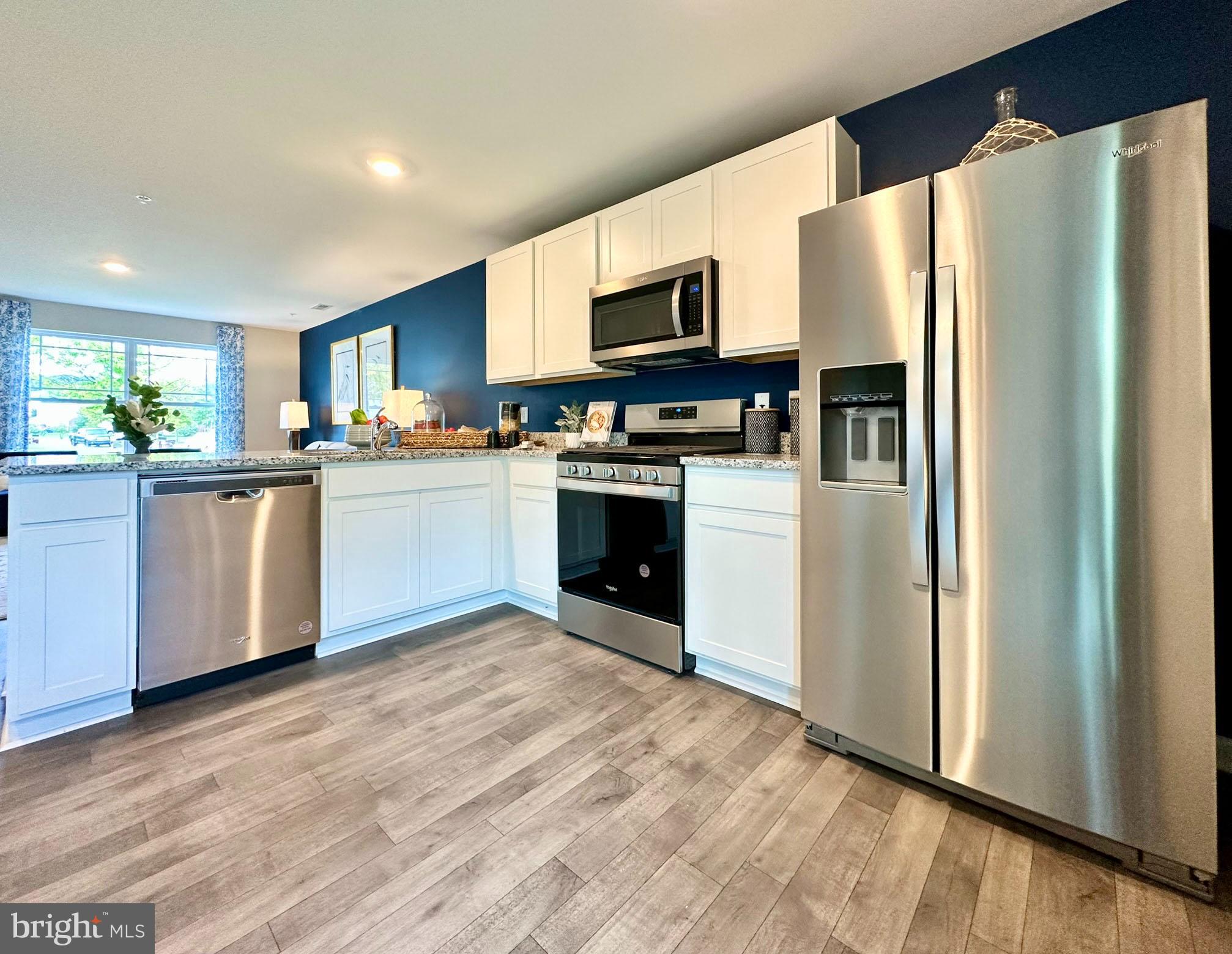 MAGNOLIA ESTATES - Residential