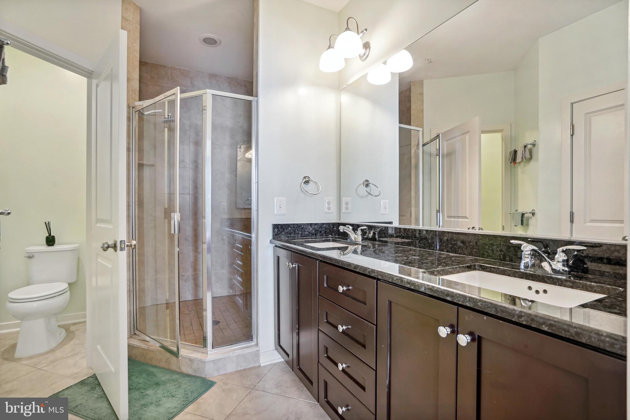 OLD TOWN COMMONS - Residential Lease