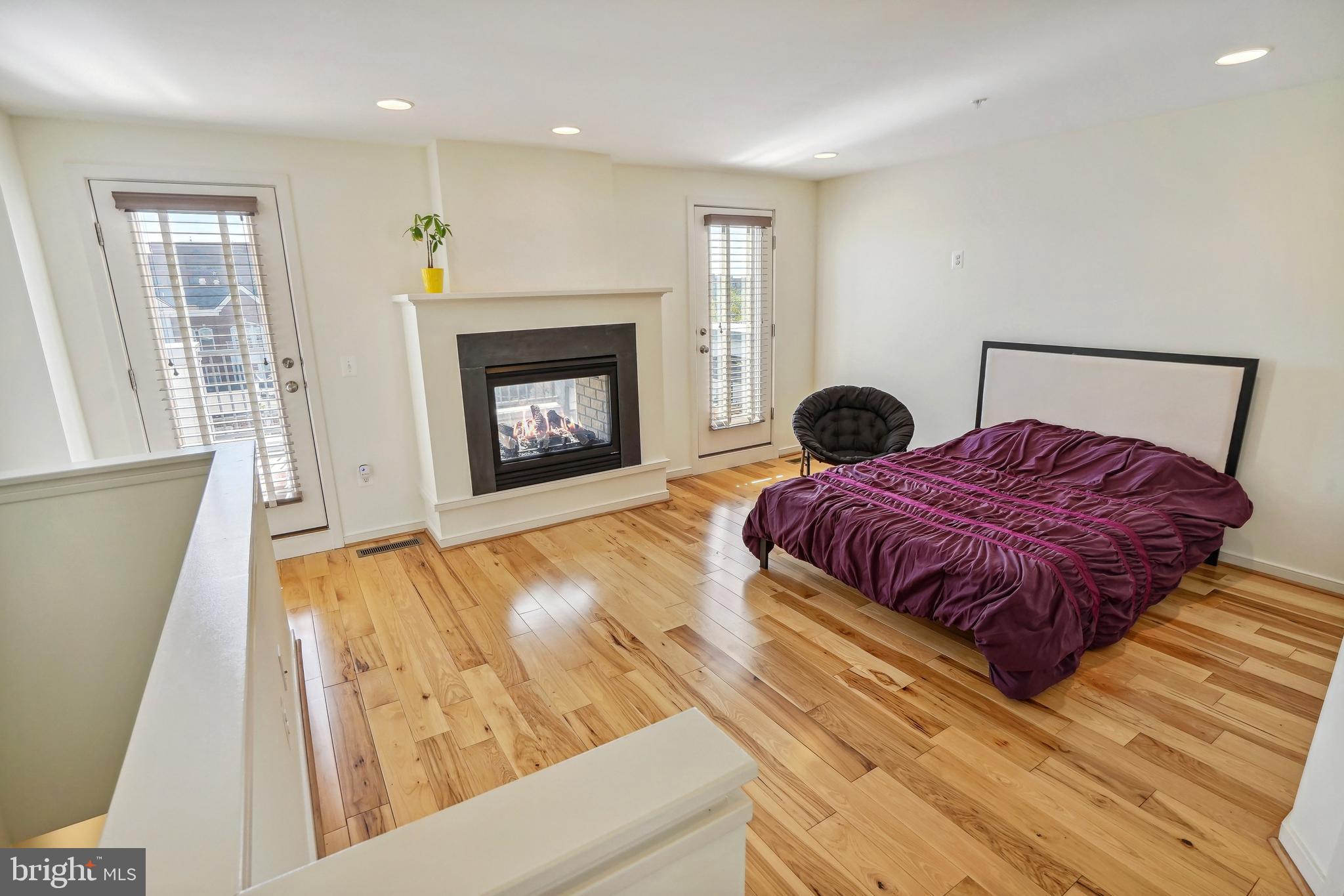 OLD TOWN COMMONS - Residential Lease