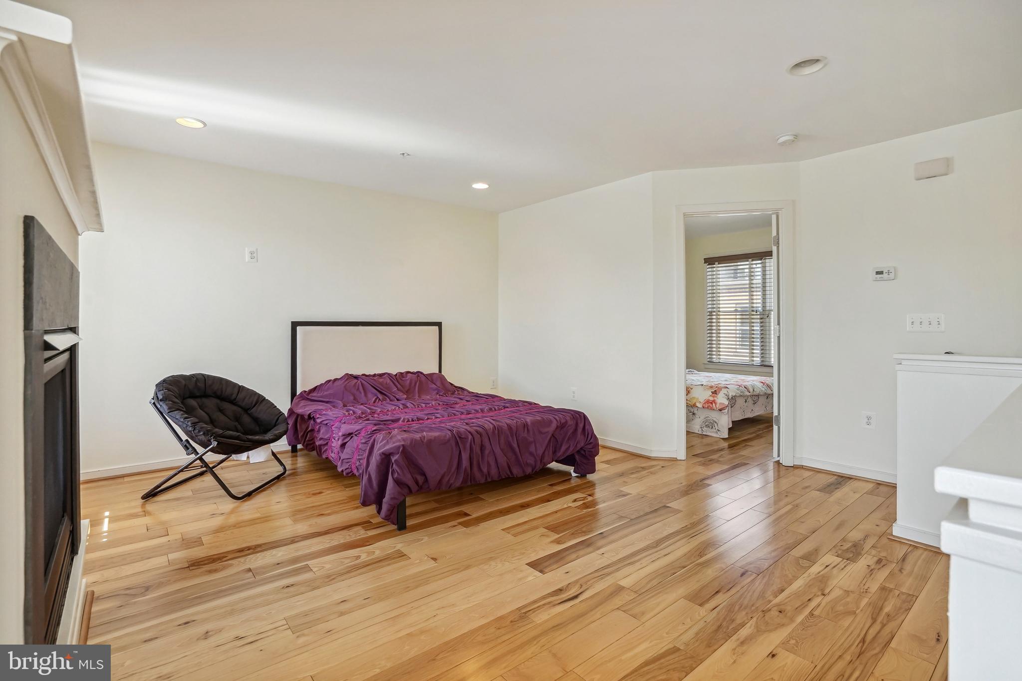 OLD TOWN COMMONS - Residential Lease