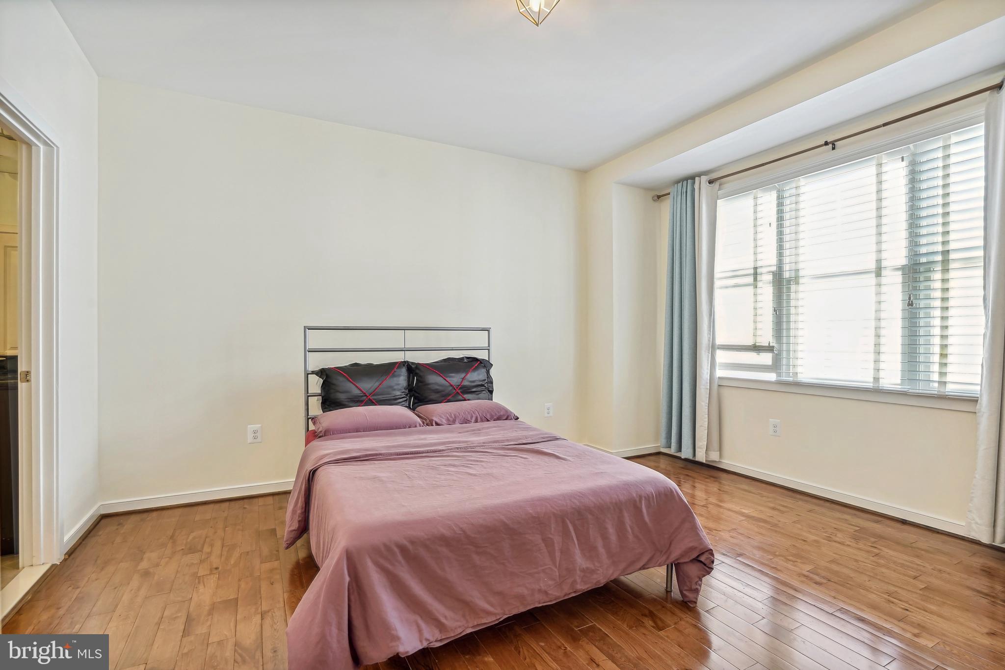 OLD TOWN COMMONS - Residential Lease