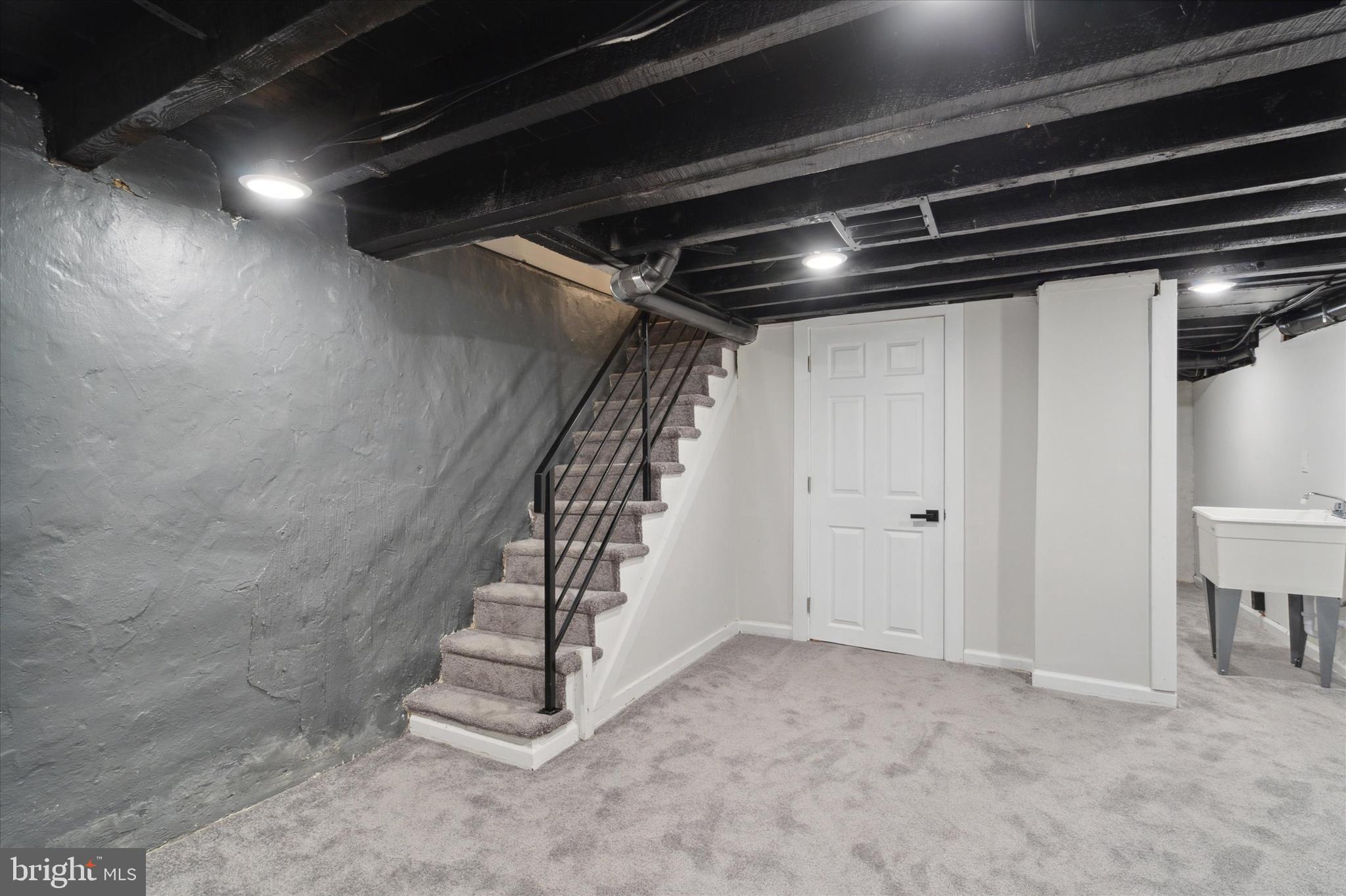 WEST OAK LANE - Residential