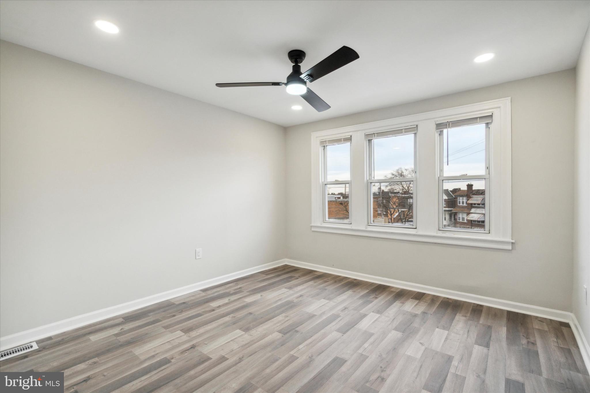 WEST OAK LANE - Residential