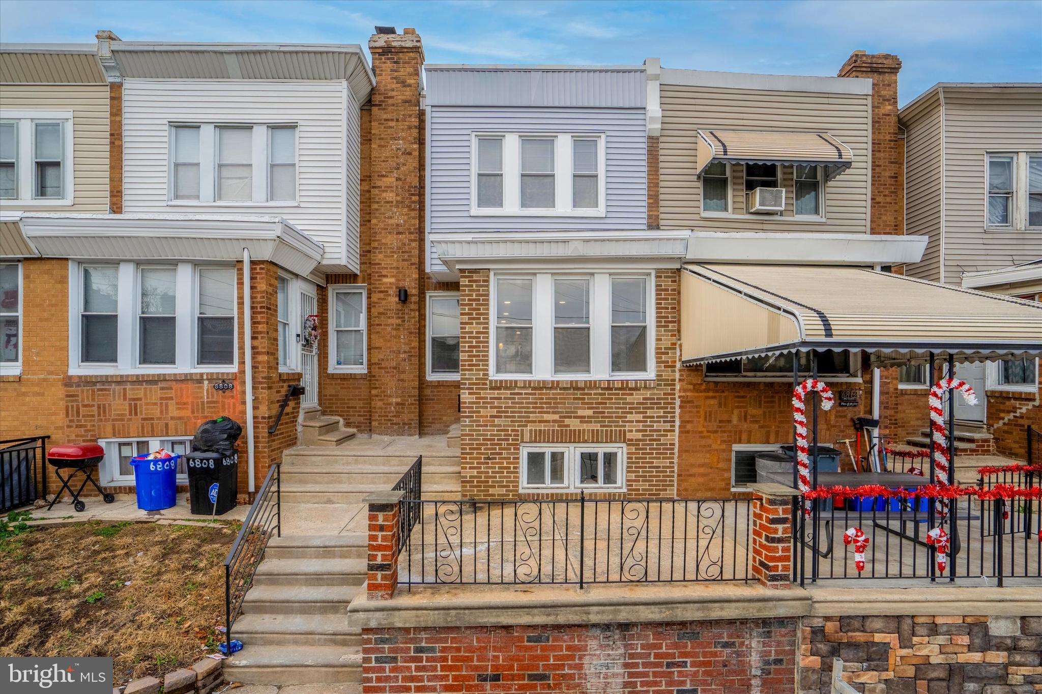 WEST OAK LANE - Residential