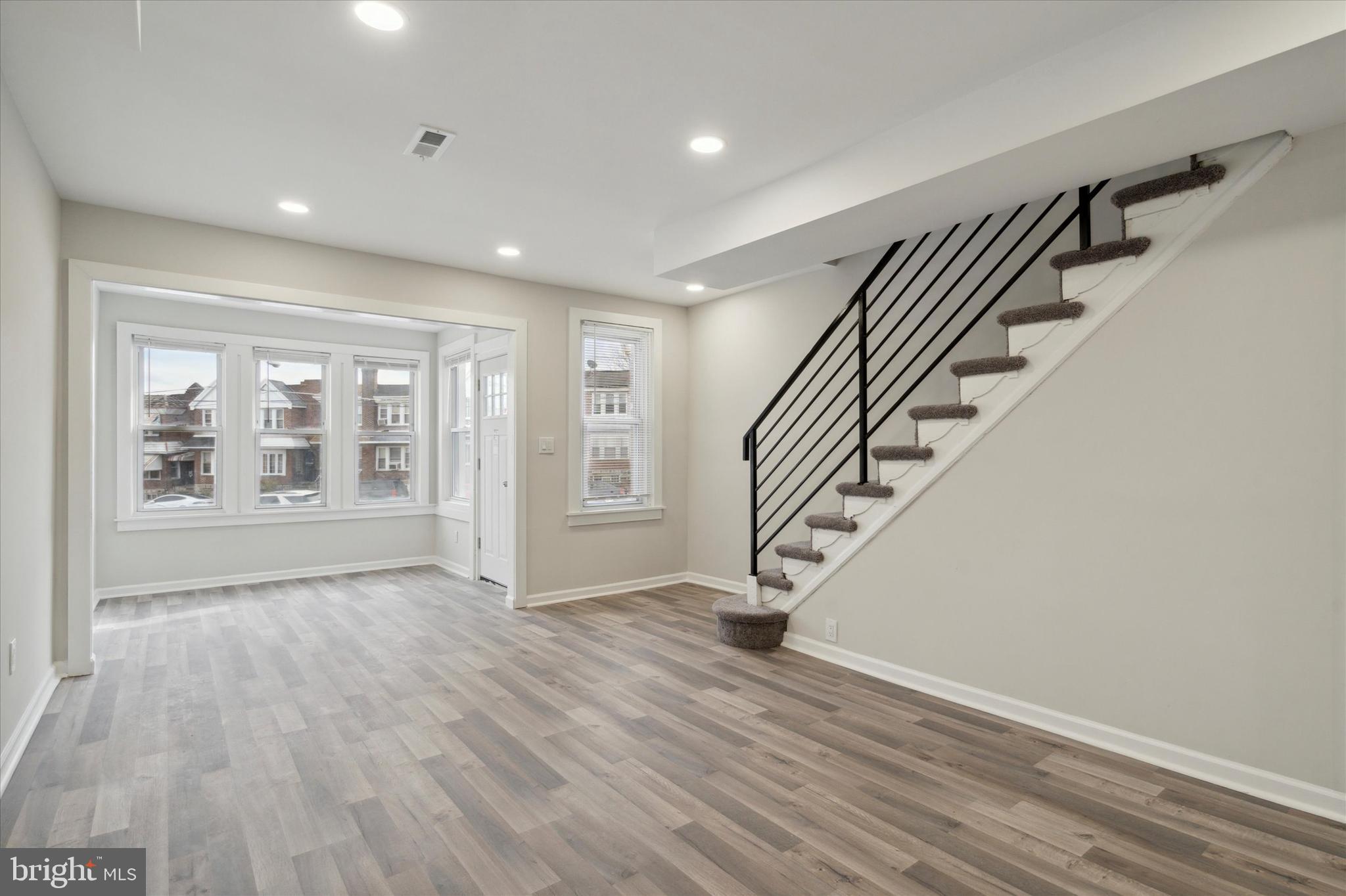 WEST OAK LANE - Residential