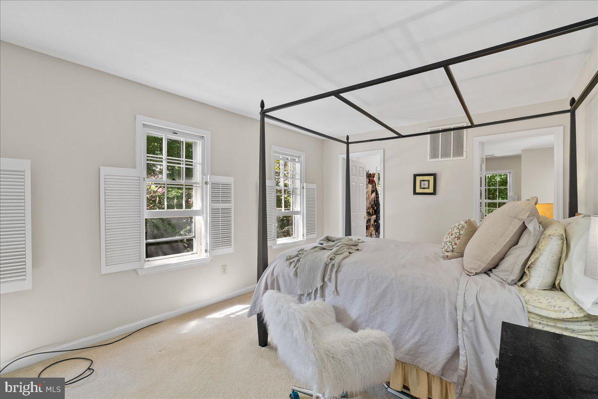 RESTON - Residential Lease