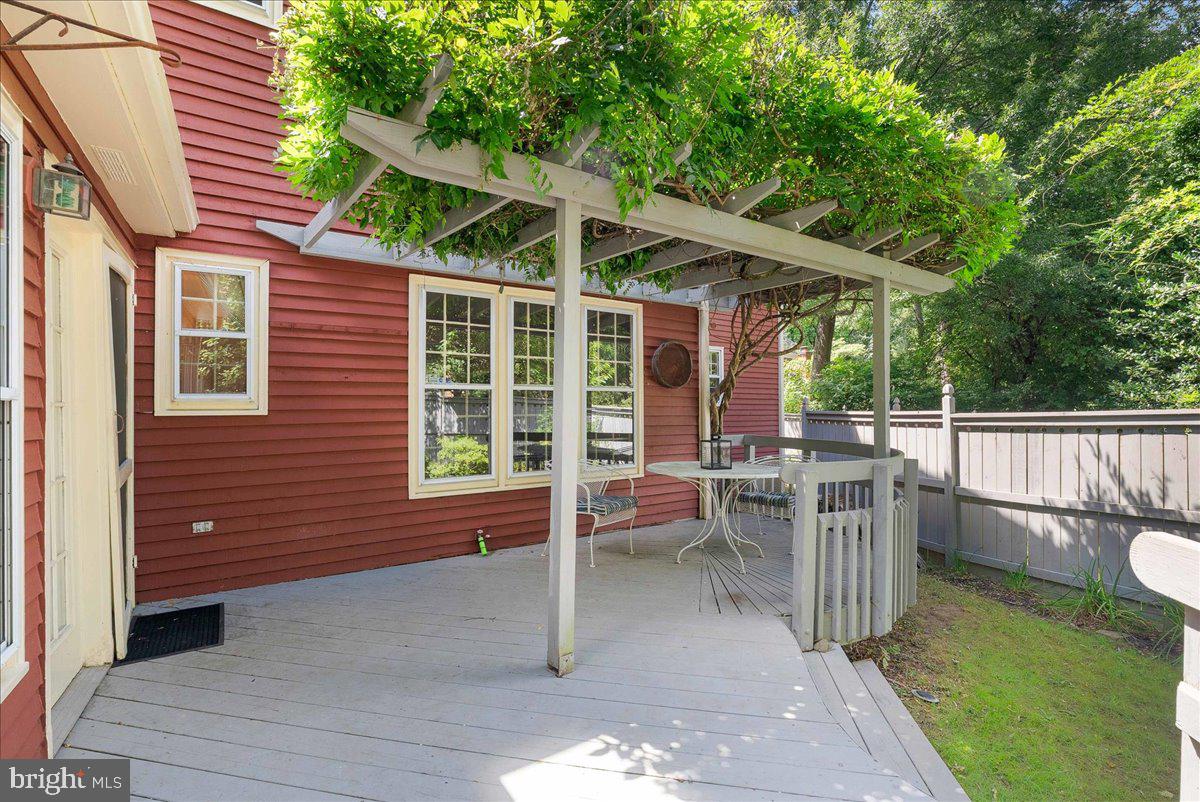 RESTON - Residential Lease