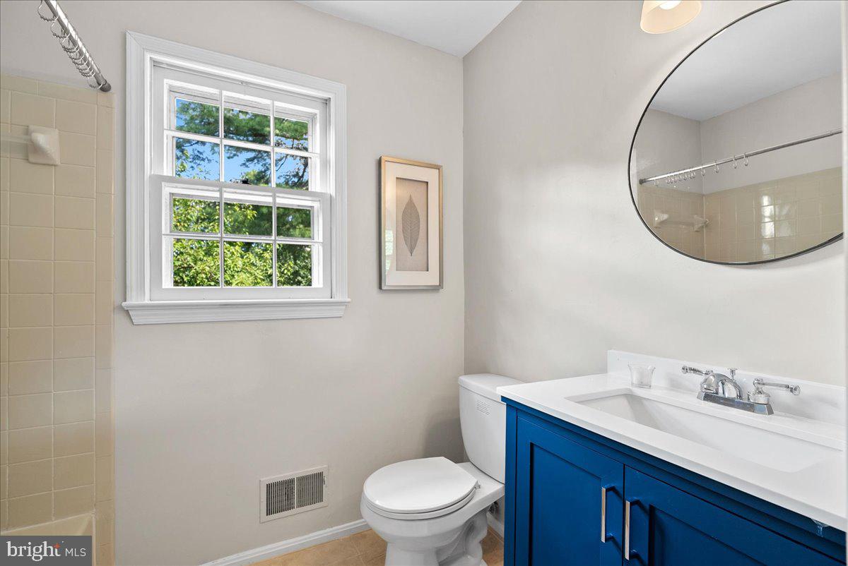 RESTON - Residential Lease