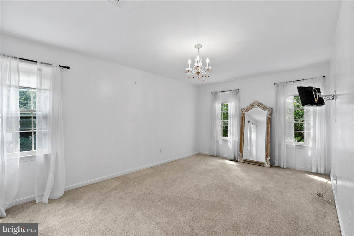 RESTON - Residential Lease