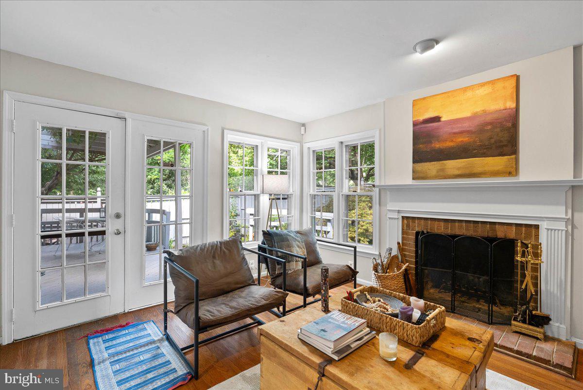 RESTON - Residential Lease