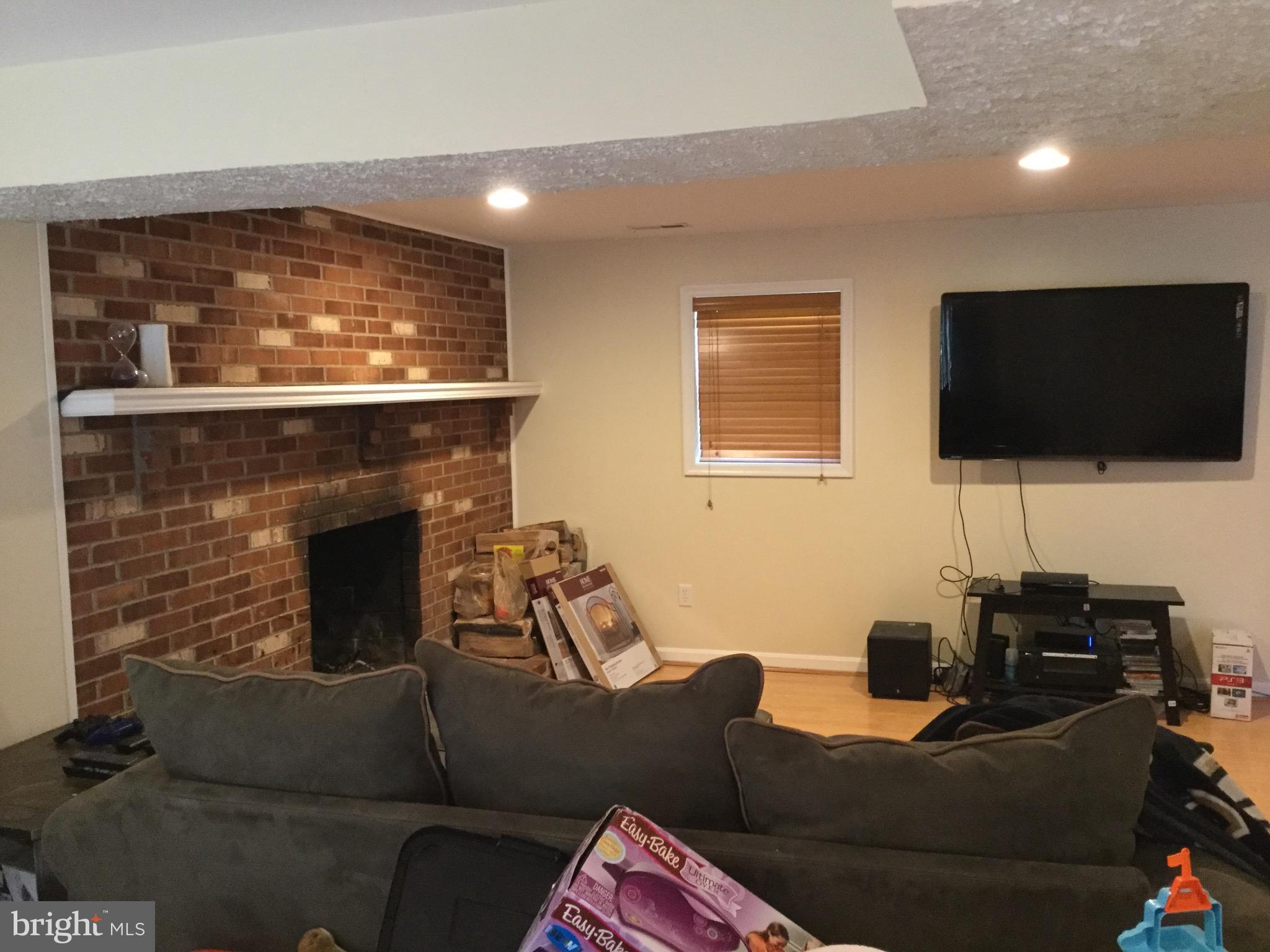 FREETOWN VILLAGE - Residential