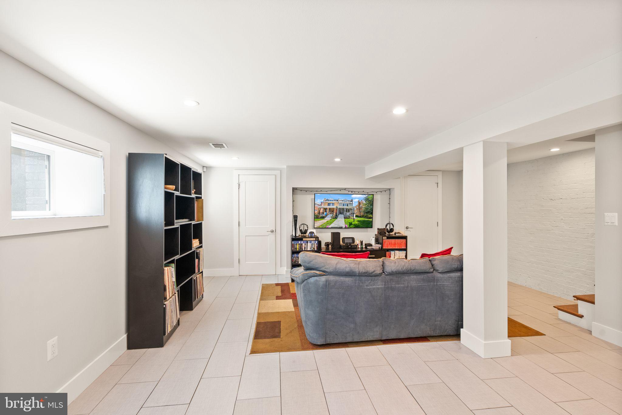 BRIGHTWOOD - Residential