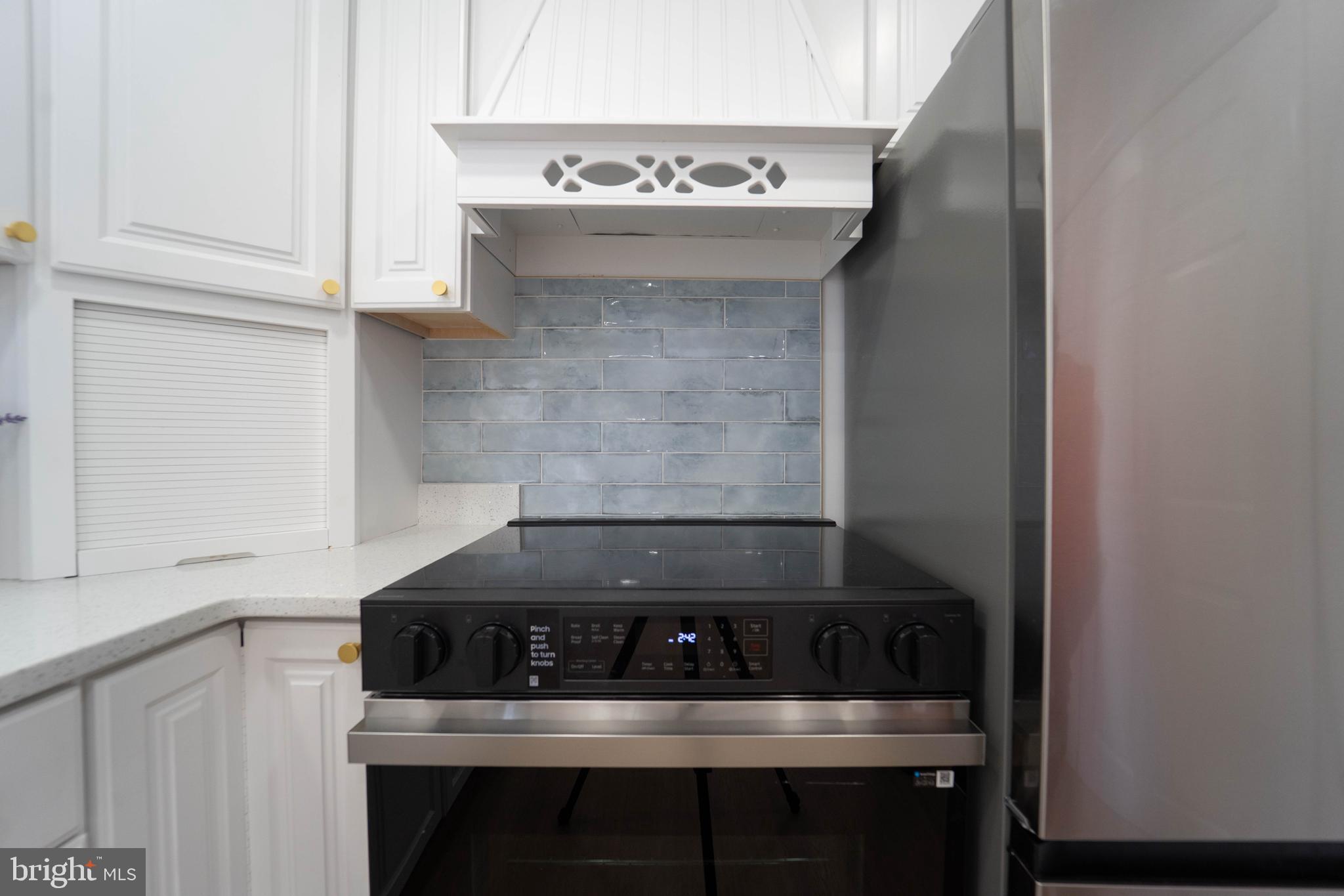 SELBY ON THE BAY - Residential