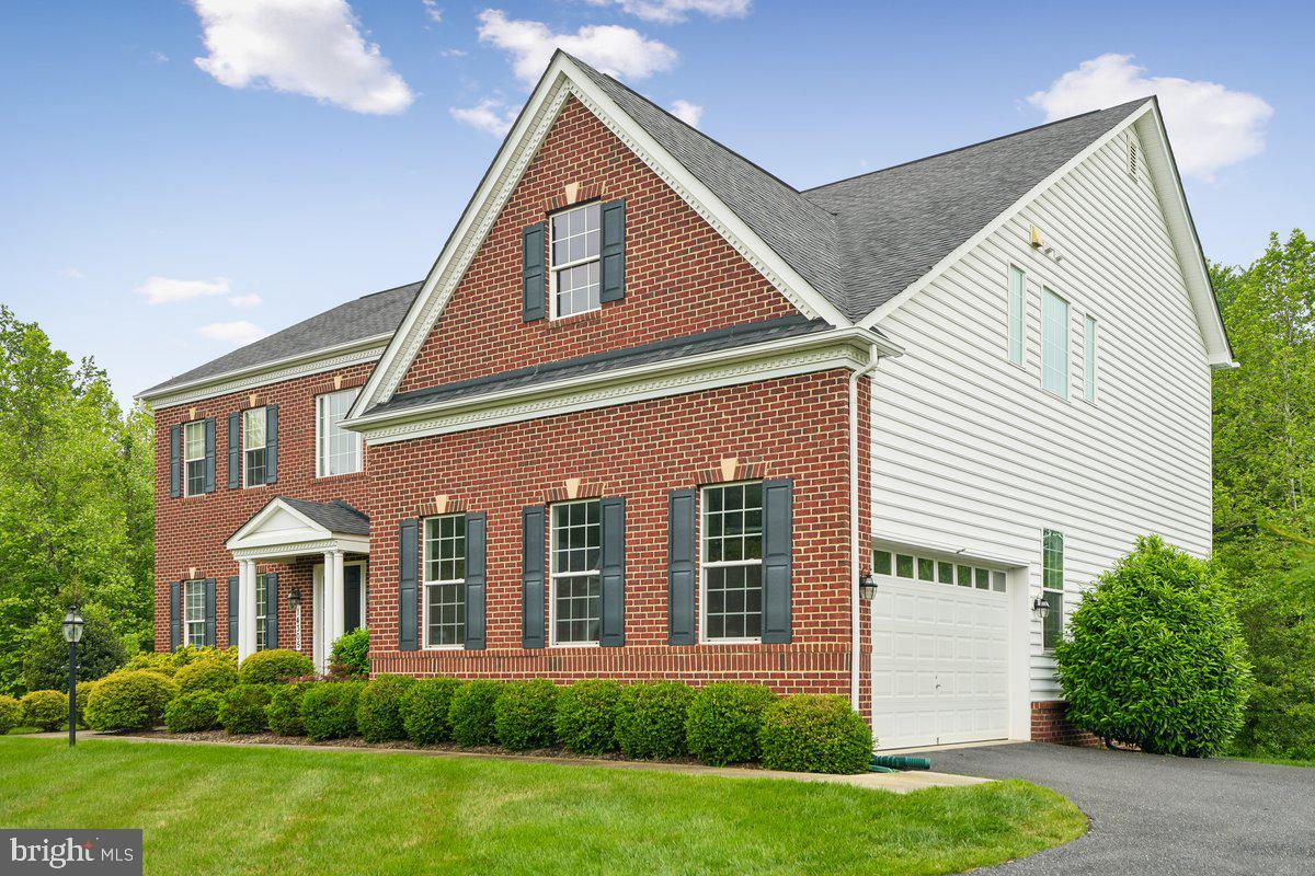 FAIRVIEW MANOR - Residential