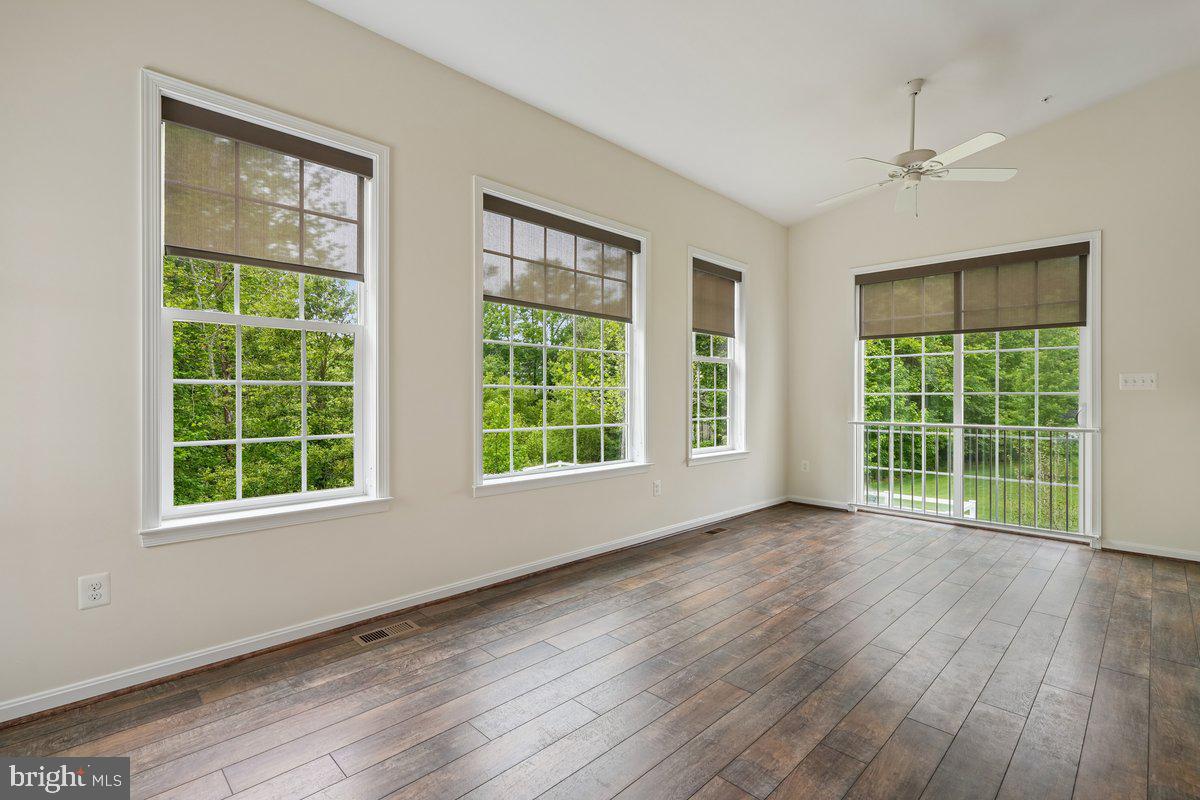 FAIRVIEW MANOR - Residential