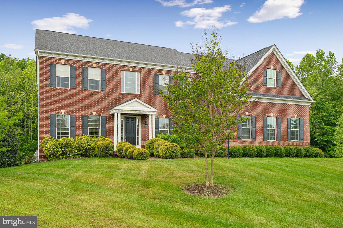FAIRVIEW MANOR - Residential