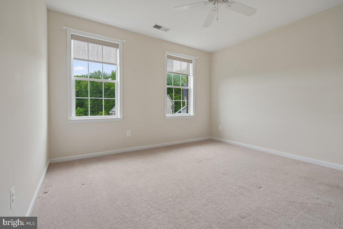 FAIRVIEW MANOR - Residential