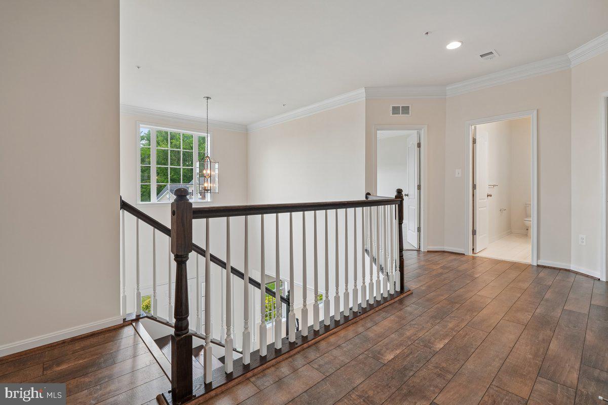 FAIRVIEW MANOR - Residential